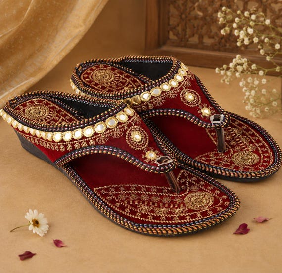 Handcrafted Maroon Embroidered Indian Jutti | Traditional Bridal Mojari | Ethnic Wedding Footwear for Women