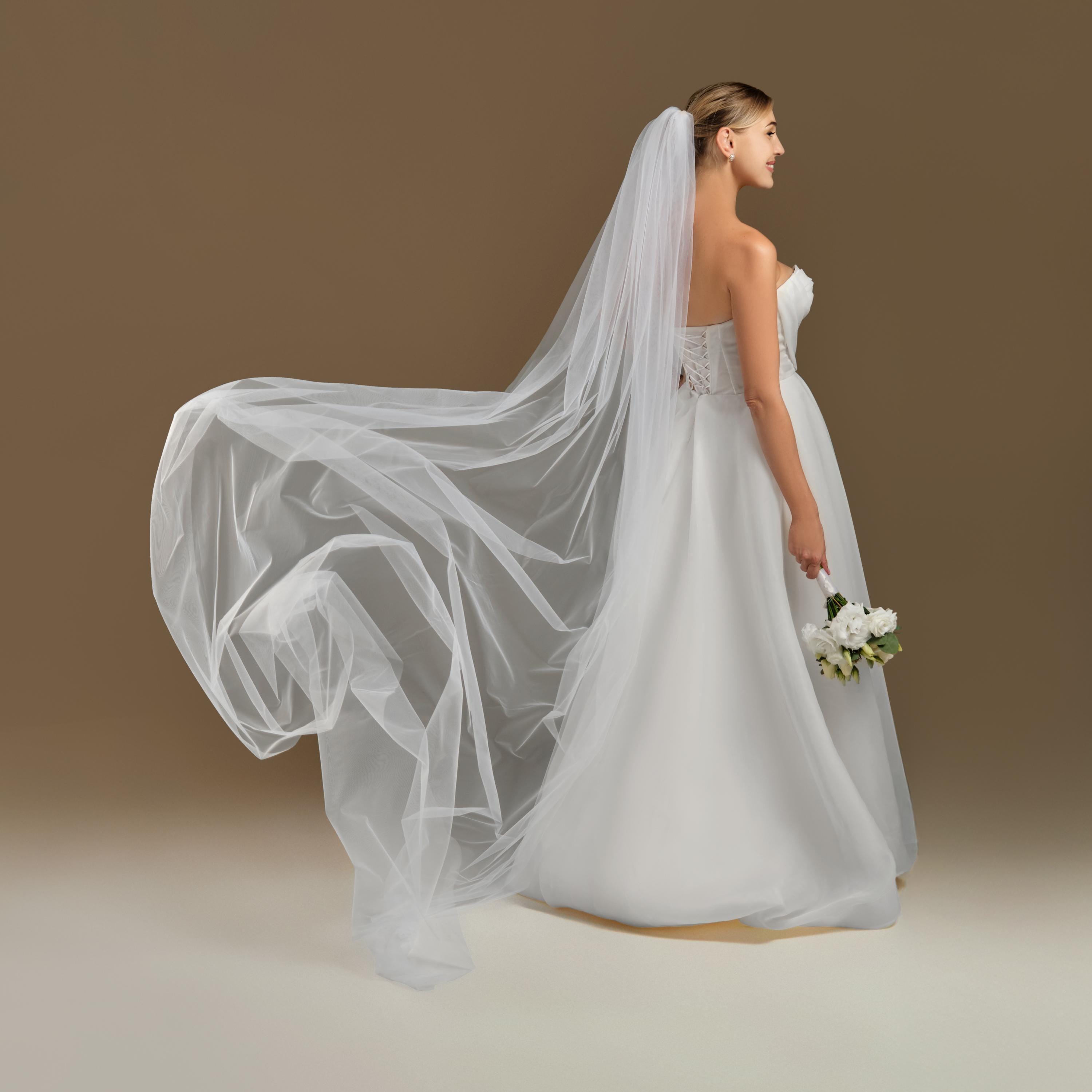 ?Single layer wedding veil. Simple and sheer single layer long veil - Style # 221 main image 4