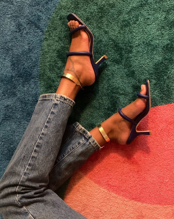 Solid deals gold heels