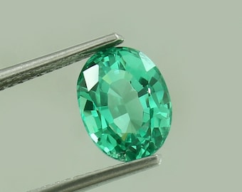 AAA Vivid Green Oval Emerald – Loose Lab Created Gemstone