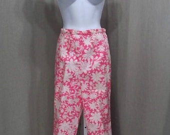 Vintage 1960s Mod Pants Perry Classics Pink & White Floral Flower Power Vintage Clothing Hippie 60s Woodstock Cotton Straight Leg Pants Sm