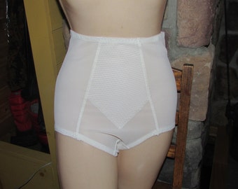Vintage 1960s 70 Panty Girdle Brief Wynette By Valmont Unworn Vintage Lingerie Corset Vintage 1960s 70 Panty Girdle Brief Wynette By Valmont Unworn Vintage Lingerie Corset