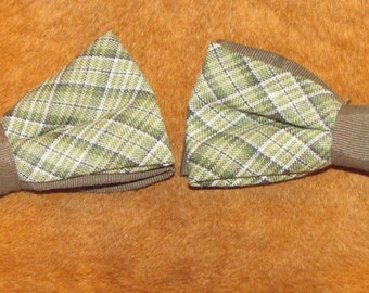 Pair 50s  Boys Bowties Sage & Brown Plaid Clip On Style NeckTies Rockabilly 3 3/8"