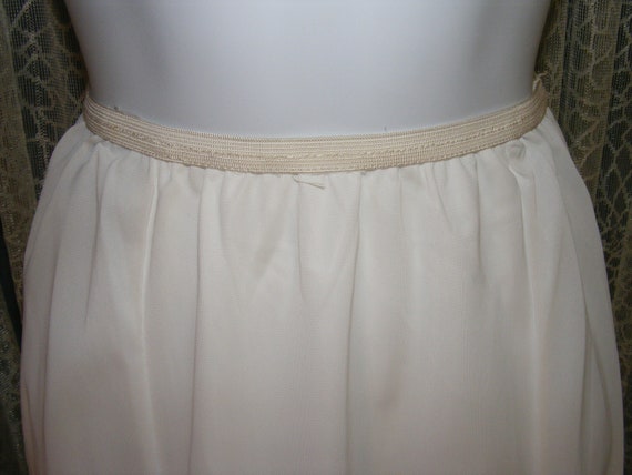 1960s Half Slip White Nylon Deadstock Lace Hem Vi… - image 5