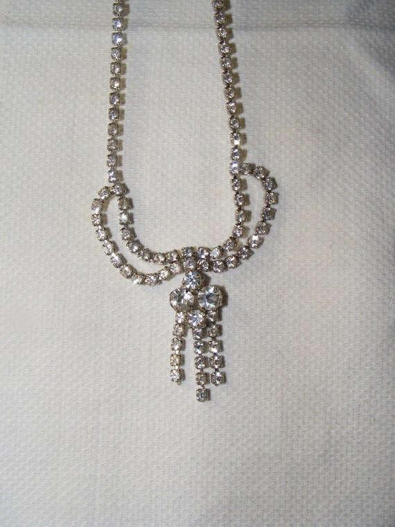 1950s Vintage Rhinestone Necklace Crystal Pendant… - image 3