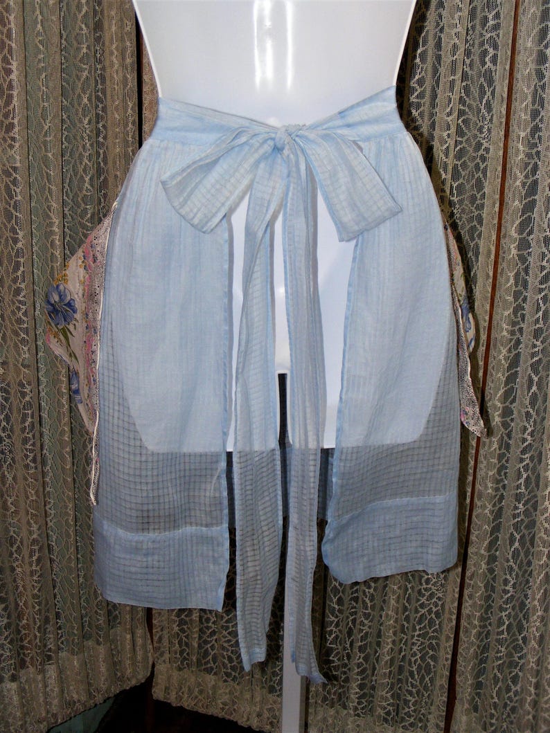 40s Apron Blue Dimity Handmade Vintage Kitchen Handkerchief Pockets image 6
