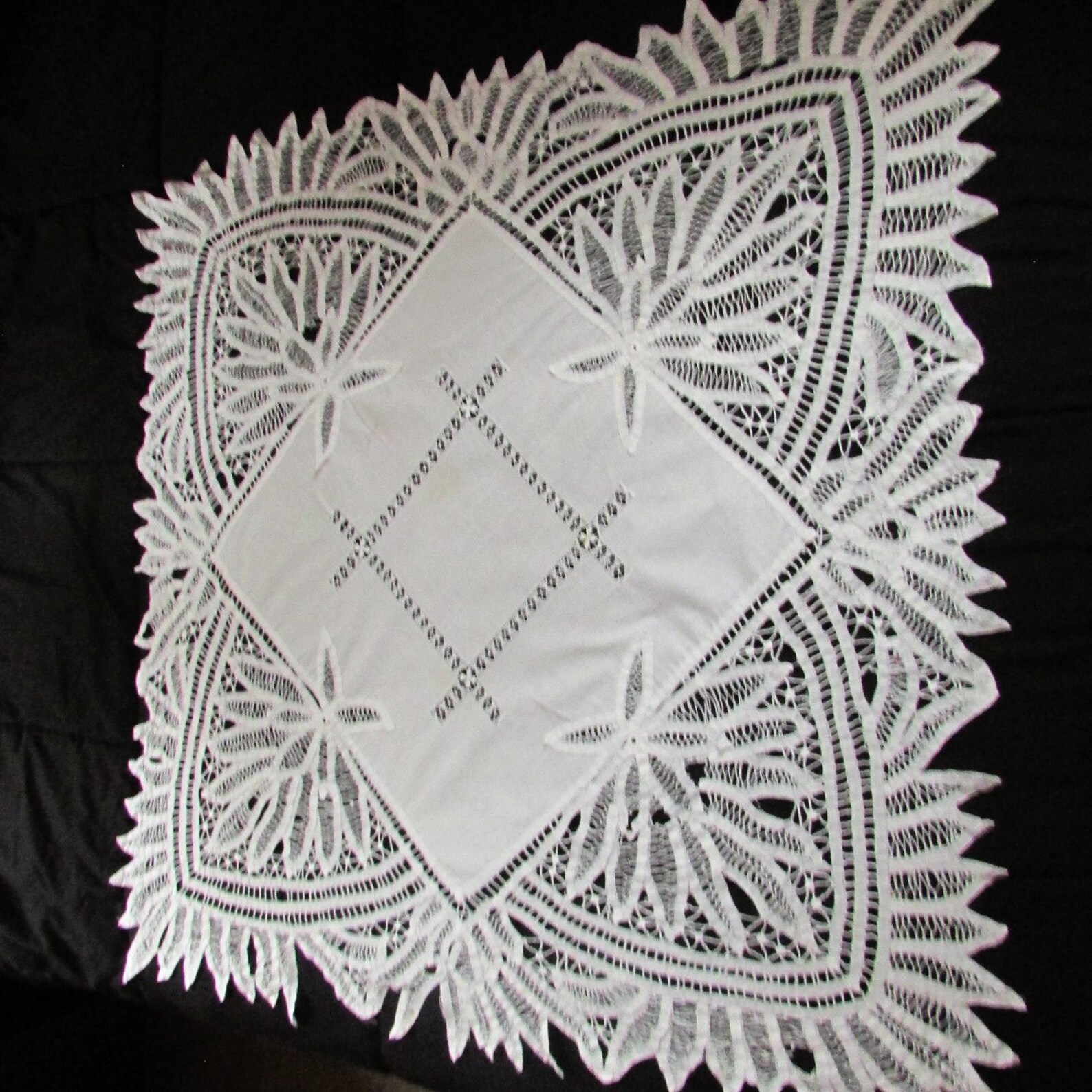 Victorian Tablecloth Battenburg Lace Tablecloth Victorian Table Linens and Homegoods Lace