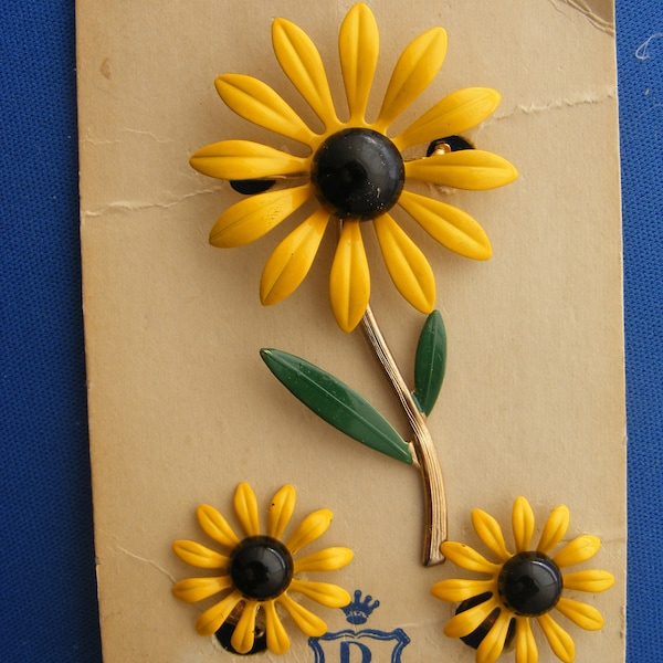 60s Flower Pin Earrings 3pc Set DuBarry Deadstock on Card 3" Sunflower Enamel