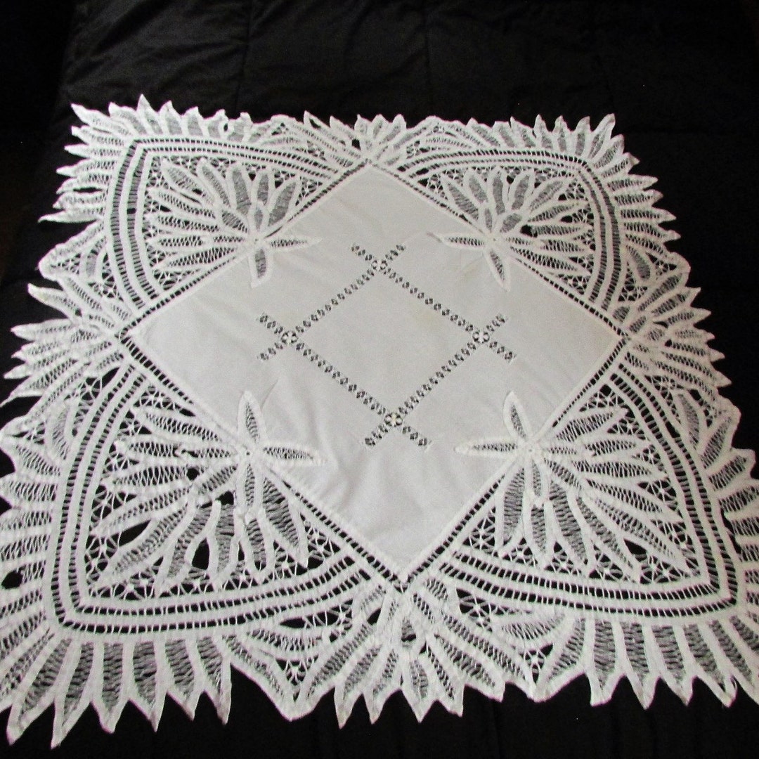 Victorian Tablecloth Battenburg Lace Tablecloth Victorian Table Linens and Homegoods Lace