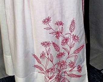 1880s Apron Victorian White Cotton Red Floral Embroidery Turkey Ware Victorian Kitchen