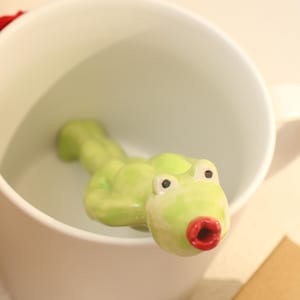 Handmade Ceramic Frog Straw, Reusable Green Drinkware, Fun Gift for Frog Lovers