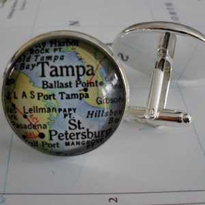 TAMPA Florida Carte Silver CUFF LINKS // Fête des Pères // cadeau de groomsmen // cadeau pour lui // boutons de manchette de carte // Bijoux de carte // Cadeau en boîte