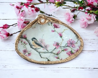 Decoupage Clam Shell Trinket Dish with Genuine Pearl / Bird & Cherry Blossoms / March birth flower Sakura /gift boxed