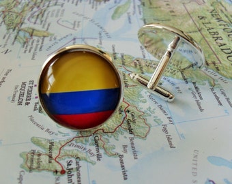 COLOMBIAN FLAG silver cufflinks / flag of Colombia / Groomsmen Gift / Patriotic Cuff links / Colombia cufflinks / Flag jewelry / Gift Boxed
