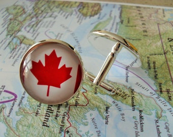 CANADIAN FLAG Cuff Links / Canada Day cufflinks / Groomsman gift / Father's Day Gift / Canada cuff links / Maple Leaf cufflinks / Gift boxed