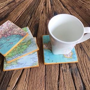 Dessous de verre en céramique avec carte personnalisée / Cadeau unique personnalisé / Bords dorés