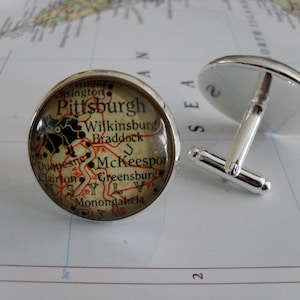 BOUTONS DE MANCHETTE en argent avec carte de PITTSBURGH en Pennsylvanie / Fête des Pères / Cadeau pour garçons d'honneur / Bijoux de carte / 2 tailles / Boutons de manchette / Boutons de manchette / Coffret cadeau