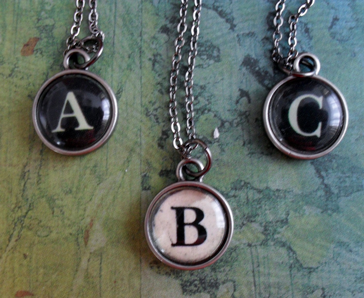 Vintage Typewriter Key Initial Necklace / Personalized Necklace / Gift boxed