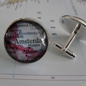 BOUTONS DE MANCHETTE argentés avec carte d'AMSTERDAM / Fête des pères / Cadeau pour garçons d'honneur / Cadeau pour lui / Boutons de manchette sympas / Bijoux de carte / Coffret cadeau