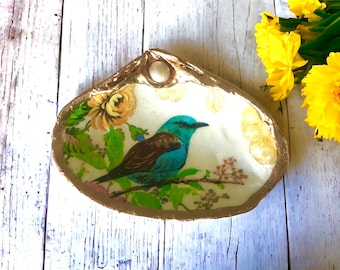 Decoupage Clam Shell Trinket Dish with Genuine Pearl / Tropical Bird design / housewarming gift / hostess gift / gift boxed