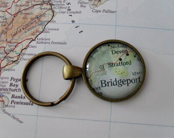 BRIDGEPORT CONNECTICUT Map KEYCHAIN / Personalized Gift / Travel Souvenir / Destination Wedding Favor / Custom Map Key Chain / Gift Boxed