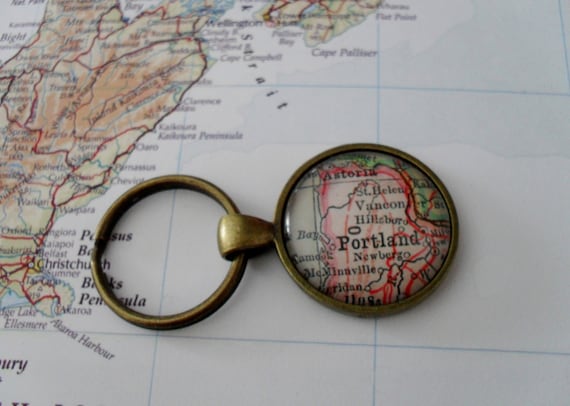 PORTLAND OREGON Map KEYCHAIN / Travel Souvenir / Portland Keychain / Portland Souvenir / Custom map Keychain / Map Jewelry / Oregon gift