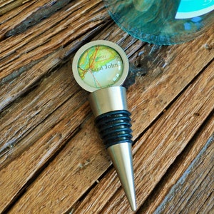 Personalized Map Wine Stopper / Any Location / Hostess Gift / Housewarming gift / Wedding Favor / Wine Lover Gift / Travel Souvenir image 5