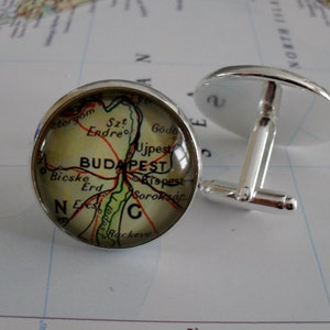 BUDAPEST Hongrie Carte Silver CUFF LINKS // Fête des Pères // cadeau des groomsmen // 2 Tailles // Cadeau pour lui // Boutons de manchette de carte // Coffret cadeau