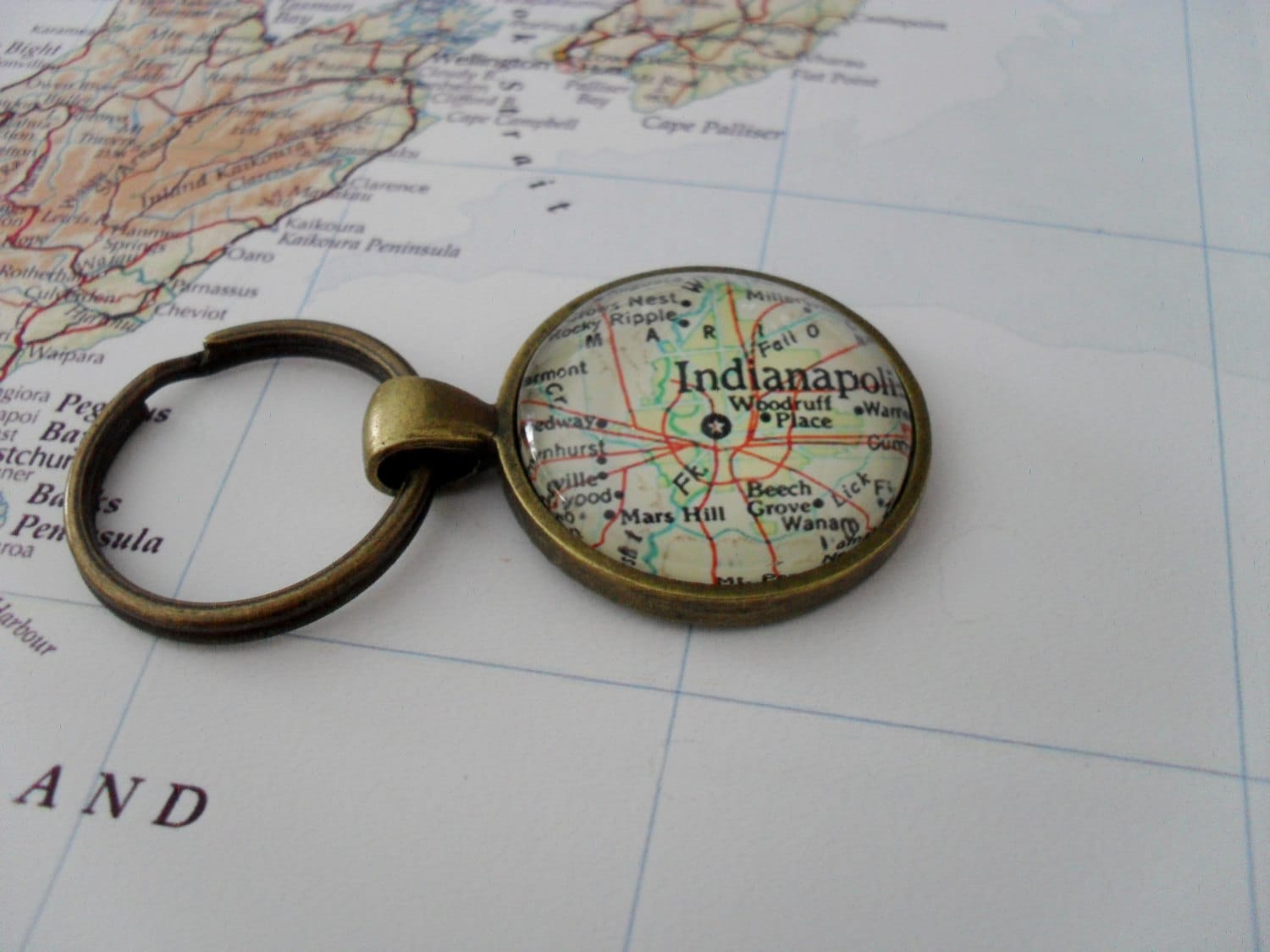 INDIANAPOLIS INDIANA Map KEYCHAIN / Travel Souvenir / Indianapolis ...