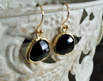 Gold Framed Faceted FRENCH JET Drop EARRINGS / Black Earrings /  Glass / Dangle / Simple Bridesmaid Earrings / Elegant / Black Glass /