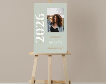 Graduation Party Welcome Sign: Classic Graduation Celebration Signage with Photo GRAD1