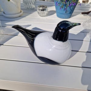 Oiva Toikka glass bird &quot;Magpie&quot;