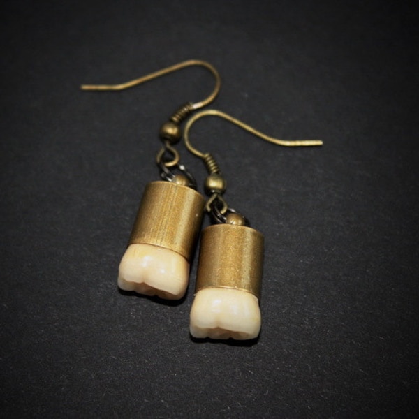 Trophy Earrings - a dark accessory for a natural born hunter