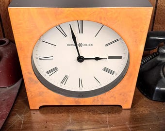 Vintage Howard Miller Octagon Wall Clock Chime Model 612-569 Wood