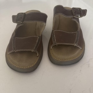 Sandalo con fibbia in pelle con plateau grosso Dr. Doc Martens Vtg Y2K da donna