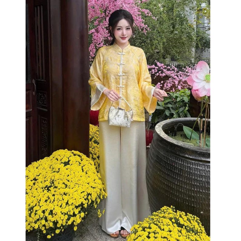 Kant-en-klare, moderne Vietnamese tempeloutfit voor dames, tencel-zijdeglansset met bijpassende zijden broek, bescheiden spirituele slijtage 3