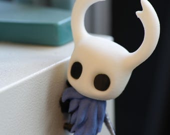 3D Printed Fridge Magnet: PLA Detachable Assembly Figure | Silk Hollow Song Knight