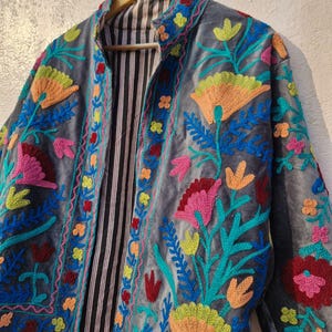 Sujani geborduurd Artwear fluwelen jack voor boho-winteroutfits Pattern 11
