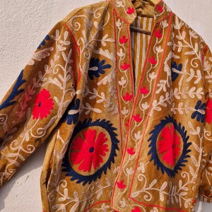 Sujani geborduurd Artwear fluwelen jack voor boho-winteroutfits afbeelding 16