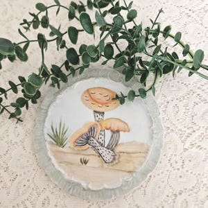 Adorable dessous de plat naïf peint à la main avec champignons - 1970