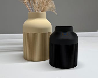 Hiku Japandi Vase | Minimalist Ribbed Bottom Vase | Scandinavian Japanese Style | Modern
