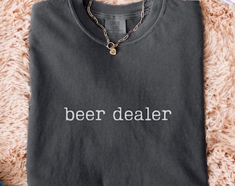 Camiseta de vendedor de cerveza Comfort Colors®, divertida camiseta de barman, regalo para cerveceros, camiseta gráfica para amantes de la cerveza