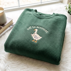 Broderad Silly Goose-tröja med revisor, finanspresent, CPA-bokföringströja