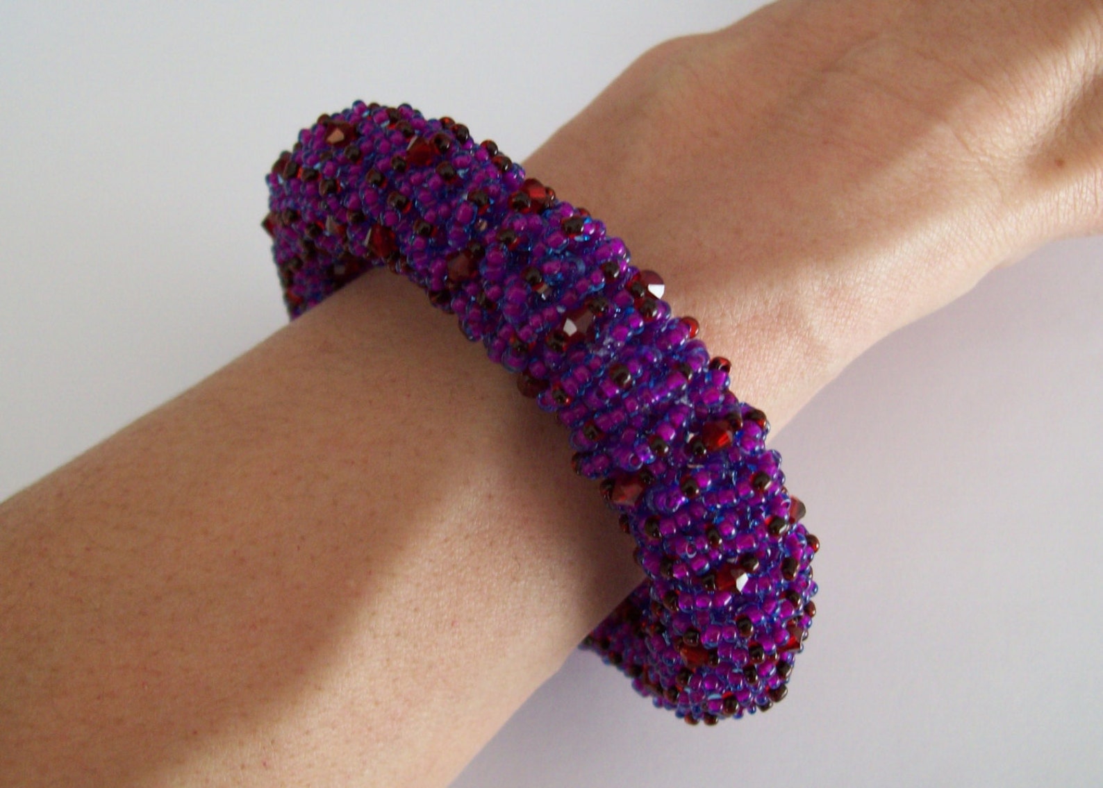 Tutorial Beaded Netted Rope Scrunchy Bangle Bracelet - Jewelry Beading ...