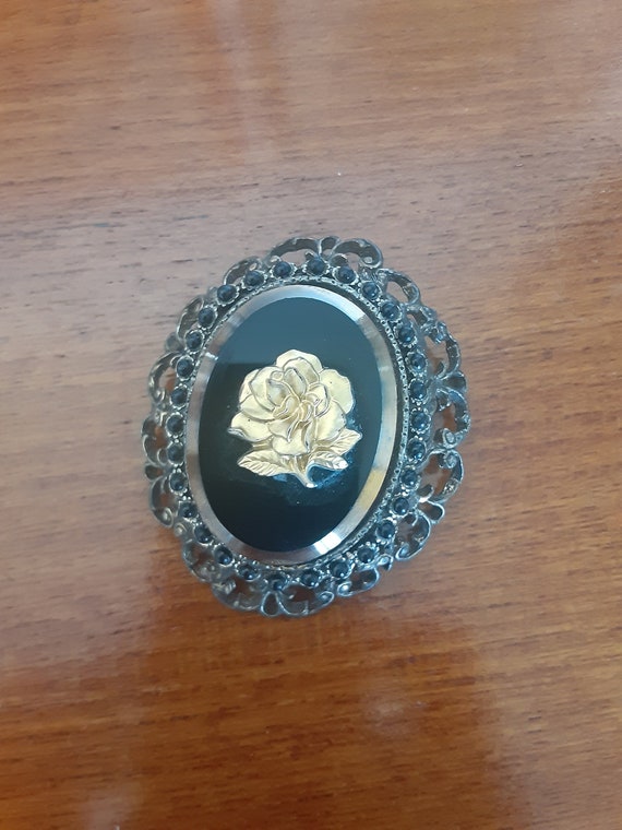 Antique Oval Rose Brooch or Necklace