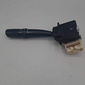 17A089 D Interruptor de control de la columna de luces intermitentes y faros delanteros Toyota Lexus OEM