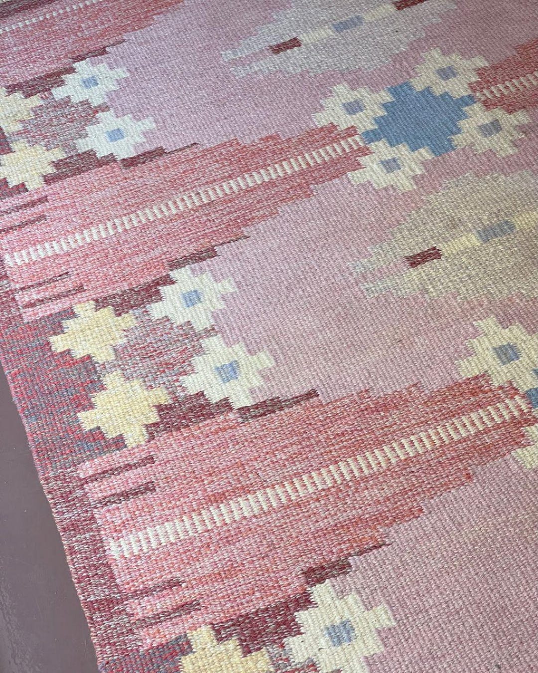 Pink Rug Pattern Horizontal Pink Kilim Rug Pastel Geometric Area Rug Handwoven Boho Flatweave for ...
