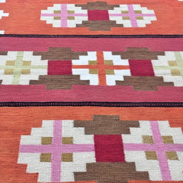 Geometric Kilim Rug – Handwoven Wool Area Rug  Tribal Design Boho Aztec Flatweave Carpet