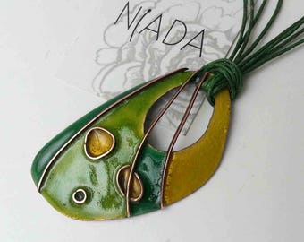 Green and yellow cloisonne jewelry set, green necklace, greenery pendant, fresh green earrings, mossgreen jewelry, copper enamel