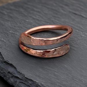 Copper Ring - Handmade Adjustable Copper Wrap Ring - Hammered Solid 99.9% Pure Copper Ring - Minimalist Open Wrap Ring - Boho Copper Ring